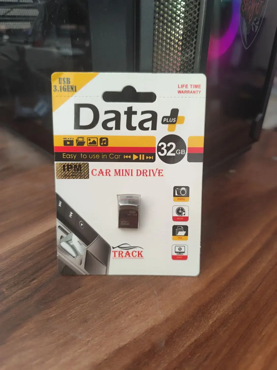 فلش usb ۳۲ گیگ|قطعات و لوازم جانبی رایانه|یزد, |دیوار