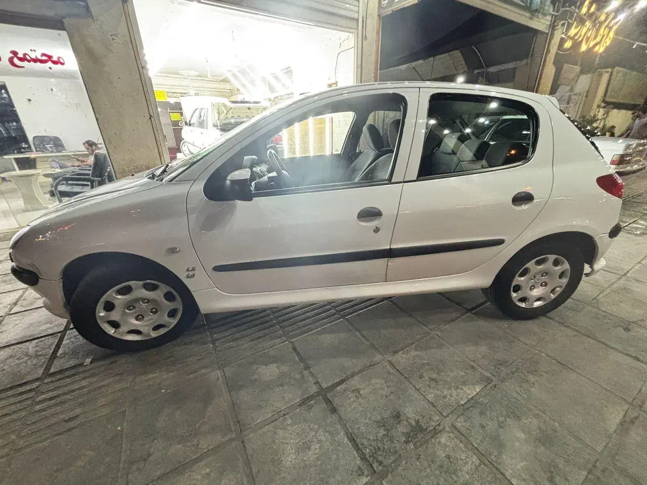 پژو206 تیپ 5 سفید مدل 96|خودرو سواری و وانت|یزد, |دیوار