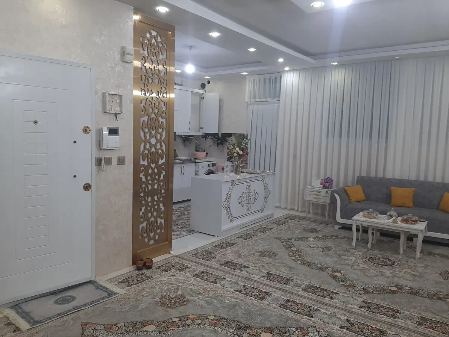 واحداپارتمان ۸۵متری / انتهای صدر  خ سلطانی|فروش آپارتمان|مشهد, هفده شهریور|دیوار