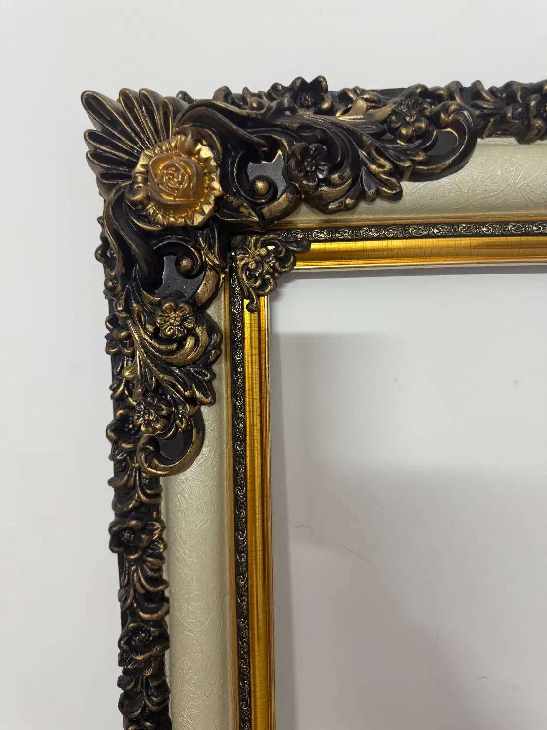 قاب عکس|تابلو، نقاشی، عکس|مشهد, هنرستان|دیوار