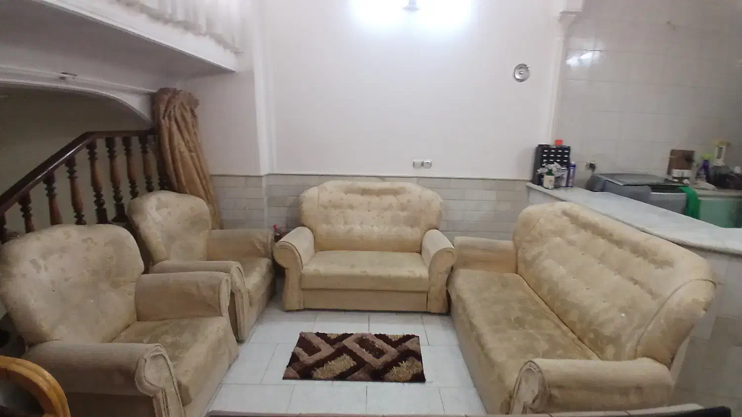 مبلمان راحتی ۷ نفره به علاوه یک مبل تک|مبلمان خانگی و میز عسلی|قم, بلوار امین و ساحلی|دیوار