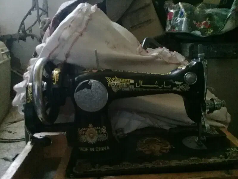 چرخ  خیاطی|چرخ خیاطی و ریسندگی|آباده, |دیوار