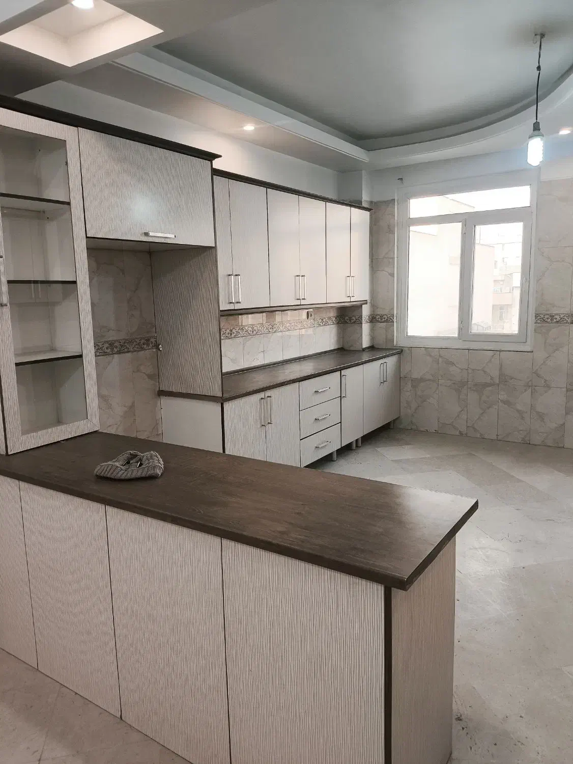 اجاره واحد۱۱۰متری/طبقه5/بهترین لوکیشن