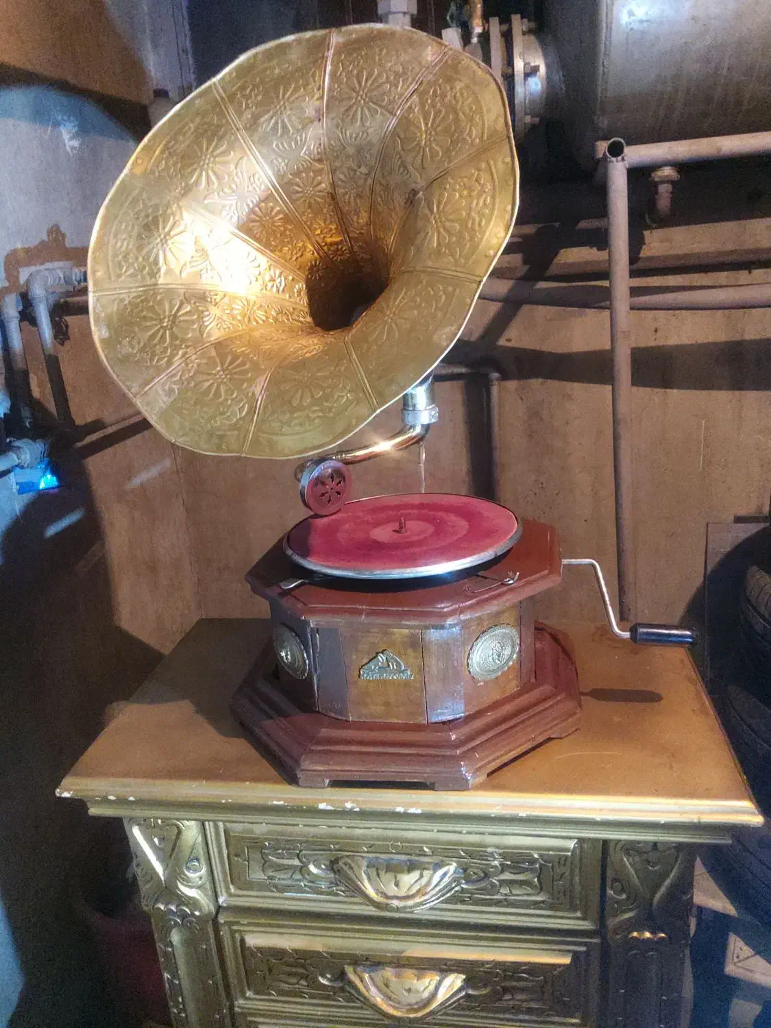 گرامافون کوکی قدیمی سالم گرام|کلکسیون اشیاء عتیقه|تهران, خواجه نظام الملک|دیوار