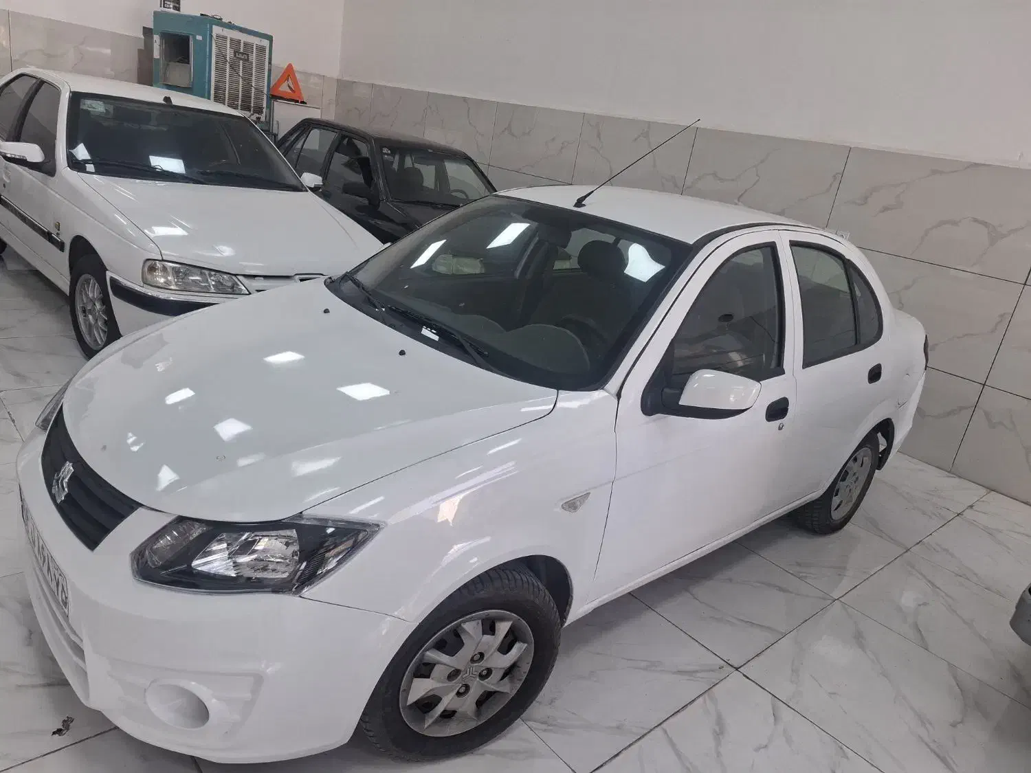 ساینا مدل 99|خودرو سواری و وانت|رفسنجان, |دیوار