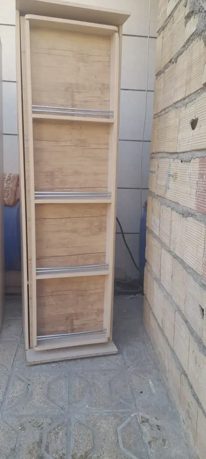 کمد لباس  ۱۰۰۰،۰۰۰ تومان|جاکفشی، کمد، دراور|مشهد, خواجه ربیع|دیوار