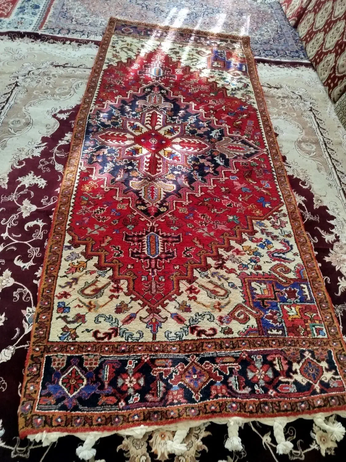 نیم فرش خلچه نقشه مهربان|فرش|بستان آباد, |دیوار