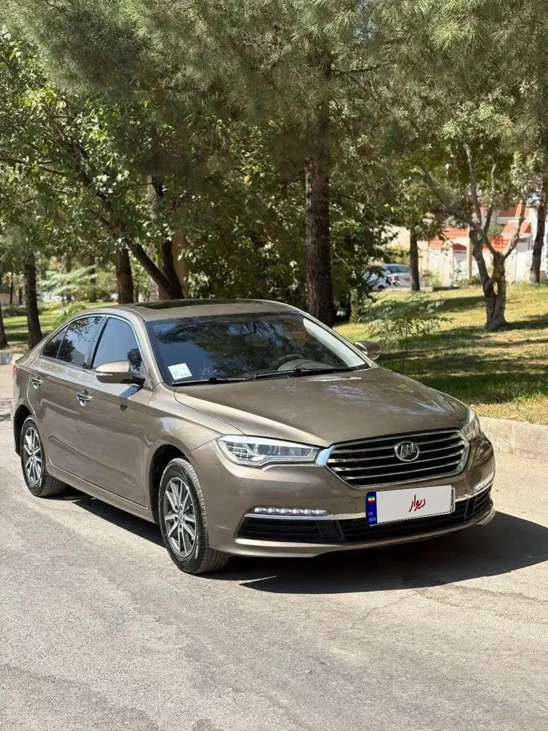 لیفان ۸۲۰ مدل ۹۷ استثنایی|خودرو سواری و وانت|خرم‌آباد, |دیوار