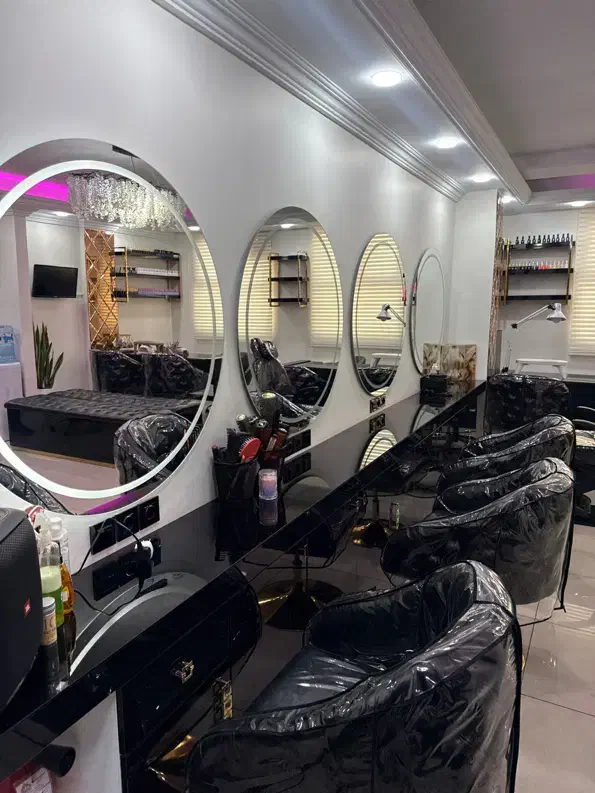 اجاره صندلی تمامی لاین ها وناخن|خدمات آرایشگری و زیبایی|تهران, علم و صنعت|دیوار