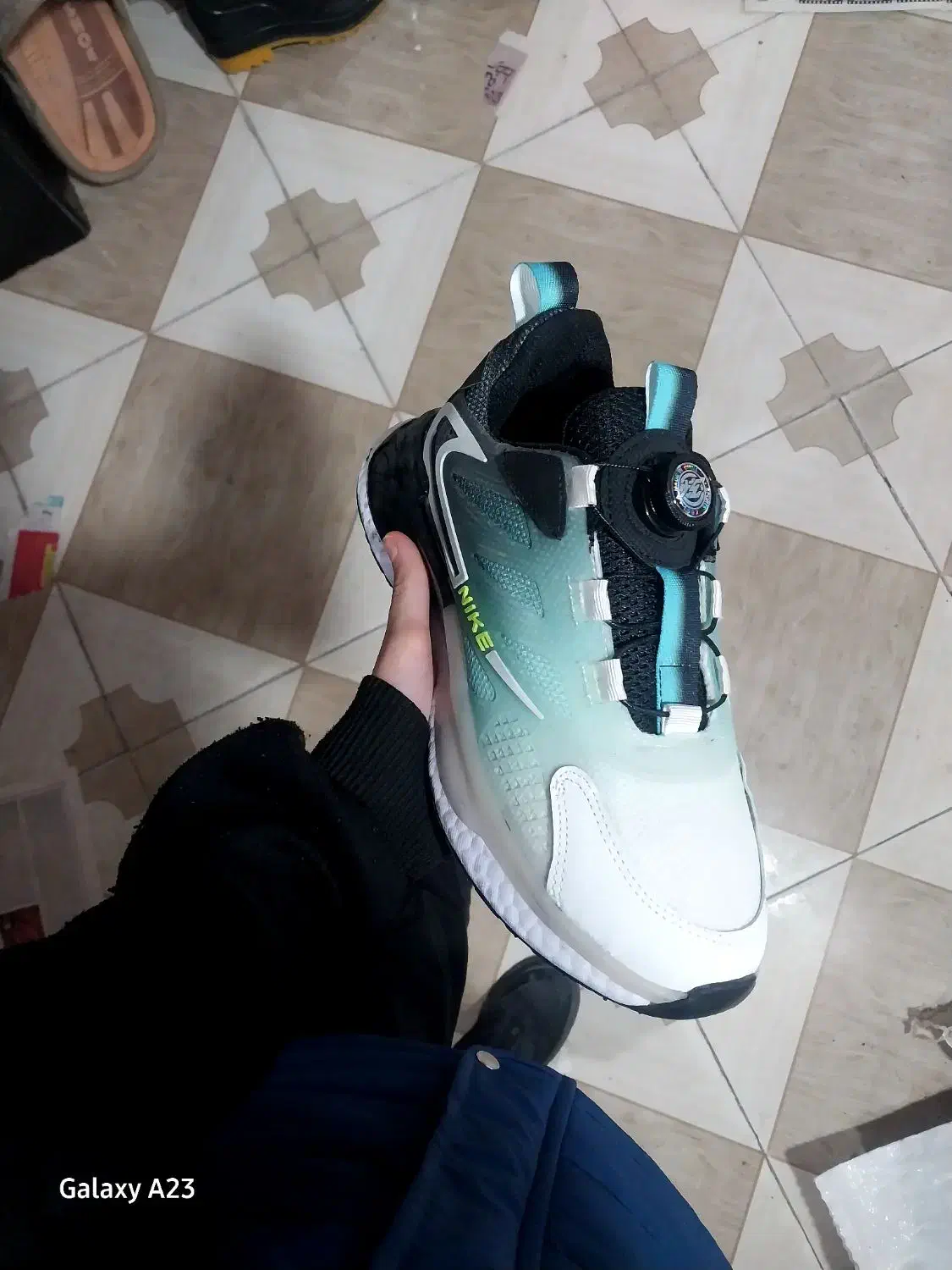 کتونی مردونه|کیف، کفش، کمربند|تولم شهر, |دیوار