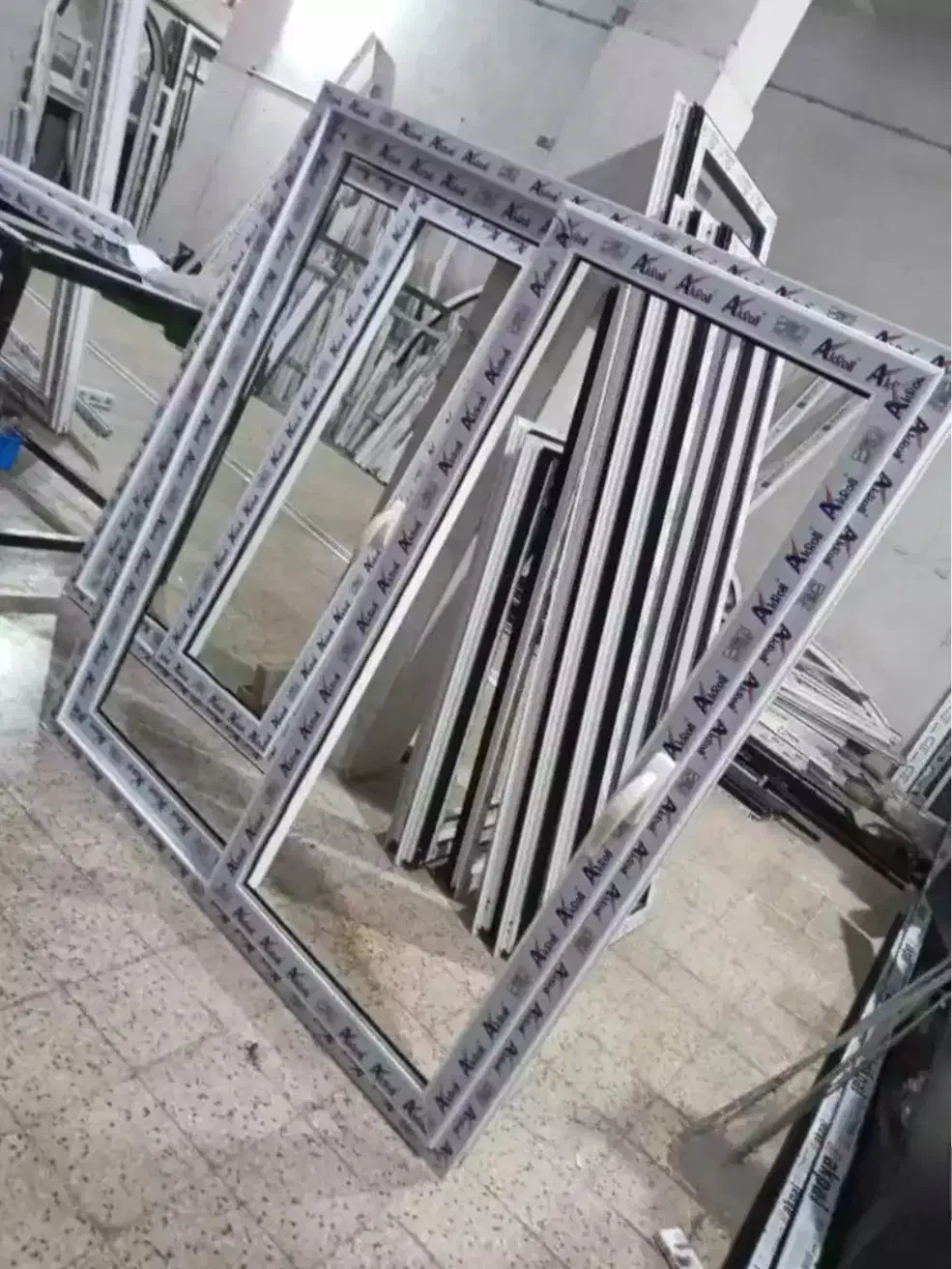 ساخت درب پنجره آلومینیم دوجداره|خدمات پیشه و مهارت|فولادشهر, فولادشهر|دیوار