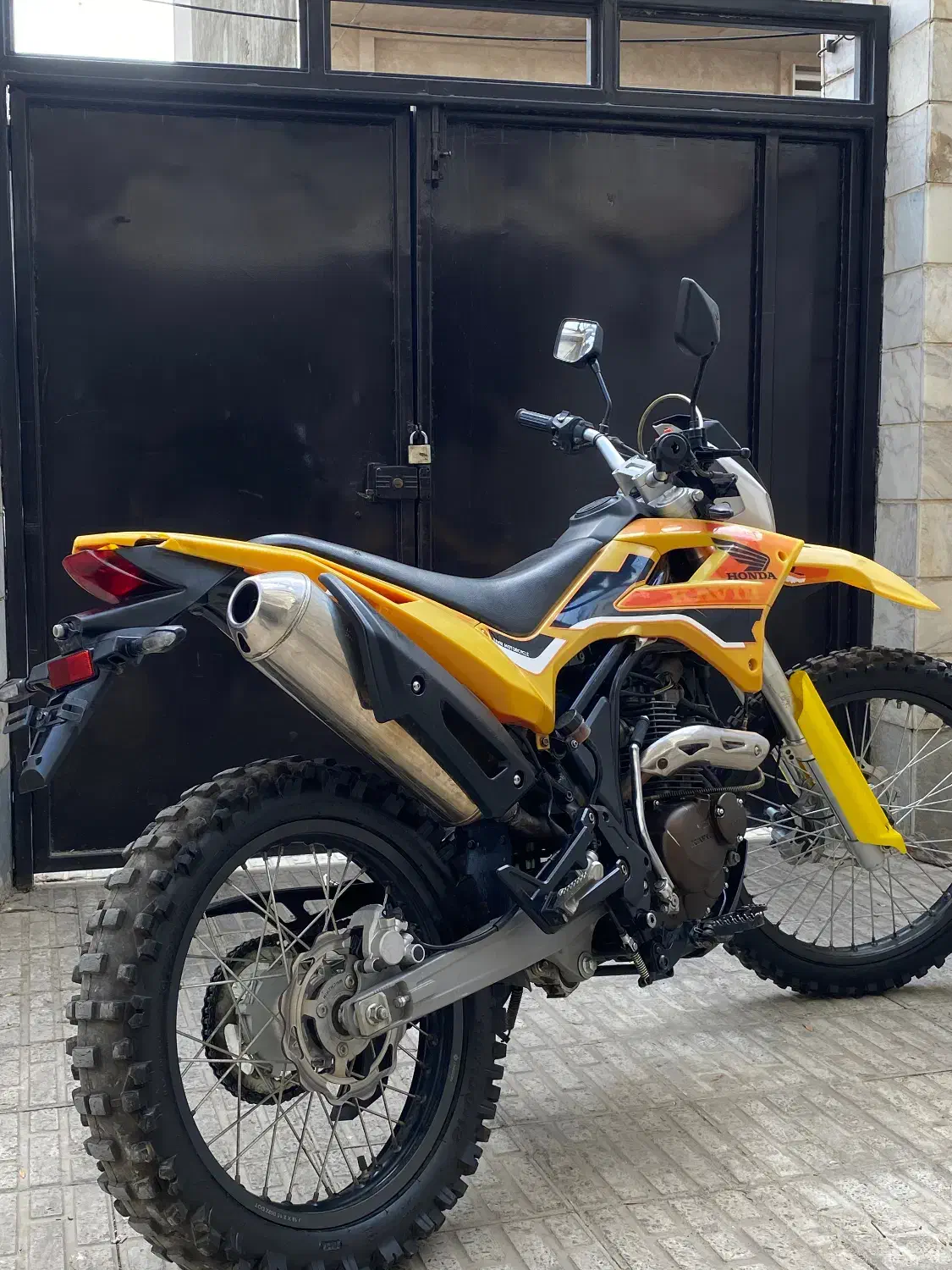 تریلt4 200|موتورسیکلت|کرج, باغستان|دیوار