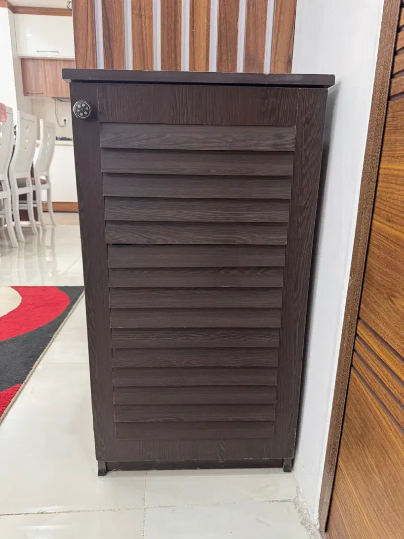 جاکفشی|جاکفشی، کمد، دراور|بم, |دیوار