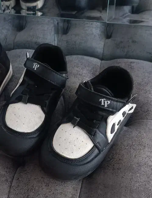 کفش کودک سایز ۲۶ و ۲۹|کفش و لباس بچه|مشهد, عامل|دیوار