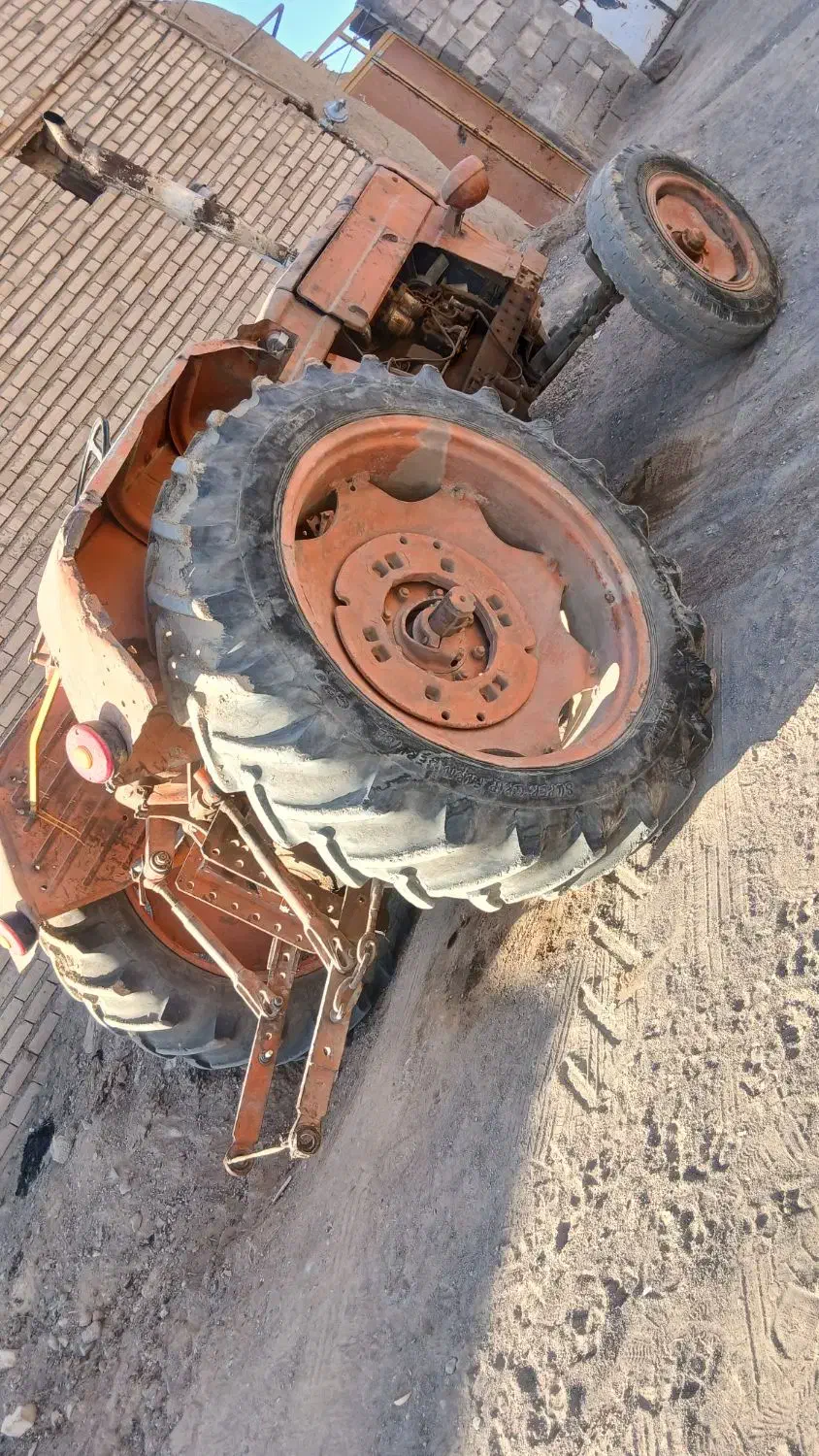 تراکتور رمانی مدل 63|خودرو سنگین|تربتحیدریه, میدان مرکزی|دیوار