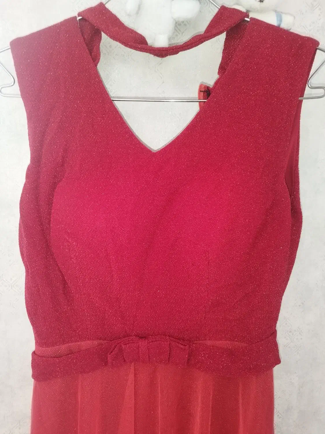 لباس مجلسی|لباس|تربت‌حیدریه, قائم|دیوار