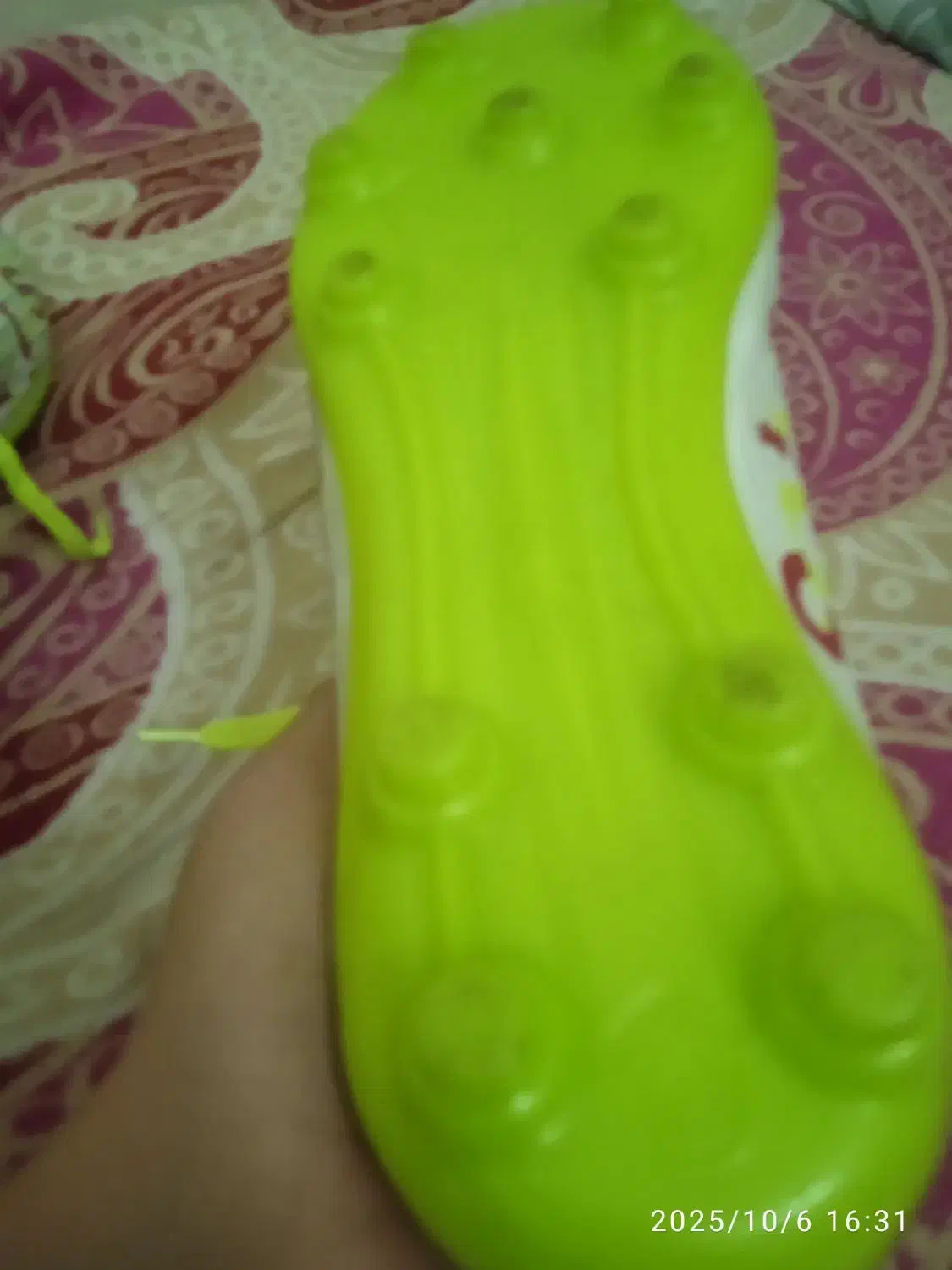 استوک فوتبال 42/43|کیف، کفش، کمربند|قدس, شهرقدس|دیوار