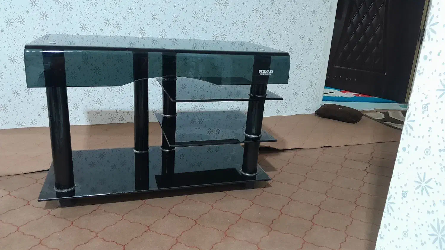 زیر تلویزیونی|میز تلویزیون|شیراز, میانرود|دیوار