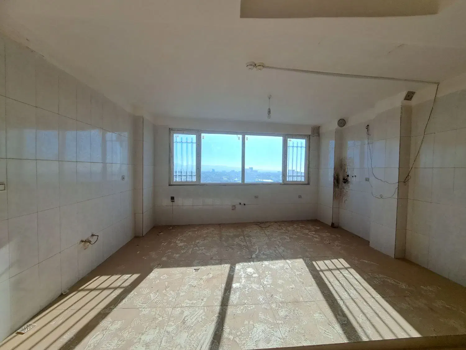 ۱۲۳ متر سه خواب تک واحدی گلشن|فروش آپارتمان|سبزوار, هویزه|دیوار