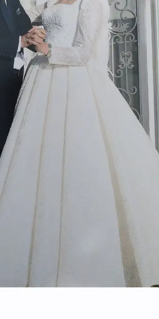 لباس عروس|لباس|برخوار, |دیوار