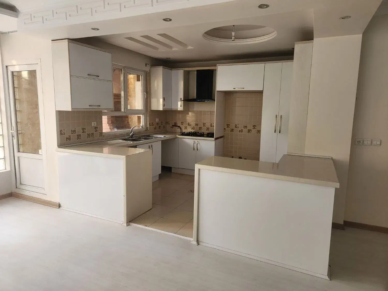 ۱۰۷ متر شهرک غرب|فروش آپارتمان|تهران, درختی|دیوار