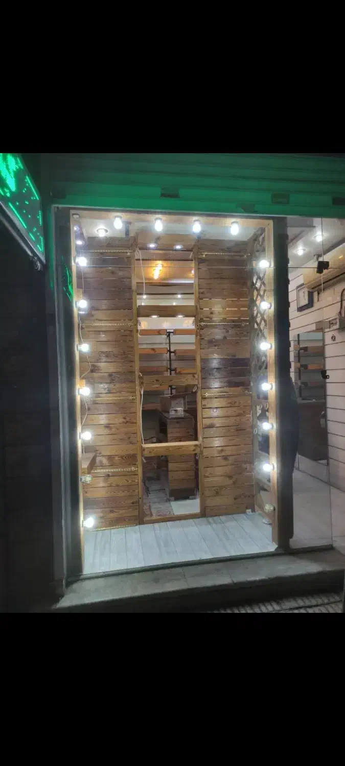 ویترین پیشخوان، رگال عصایی ،رگال مانکن ،چوبکار|فروشگاه و مغازه|الوند, |دیوار