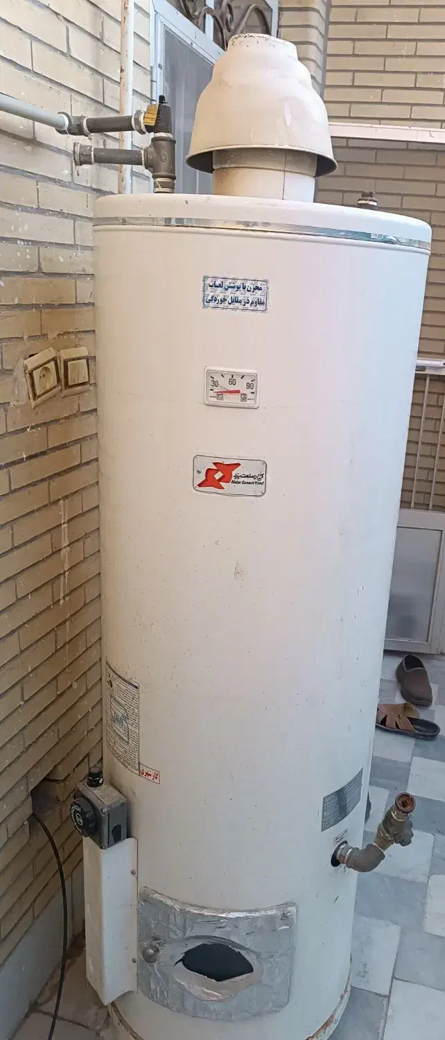 فروش آبگرمکن منبعی|آبگرمکن، پکیج، شوفاژ|میبد, |دیوار