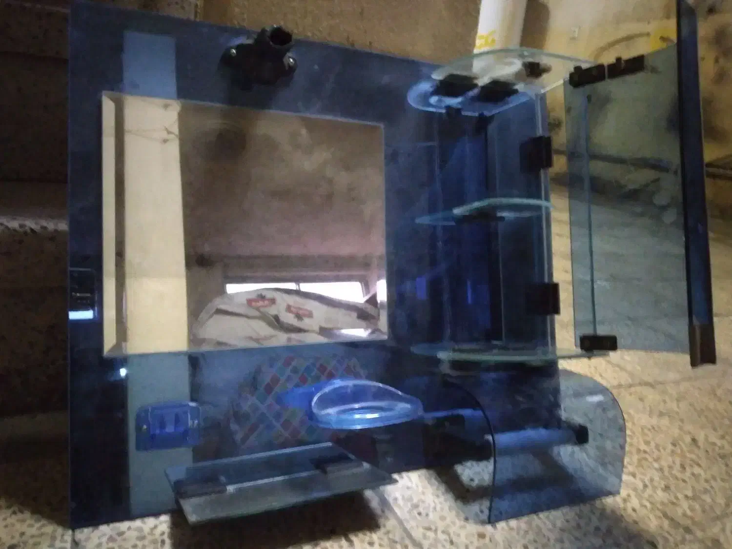 آینه روشویی|لوازم سرویس بهداشتی|ارومیه, |دیوار