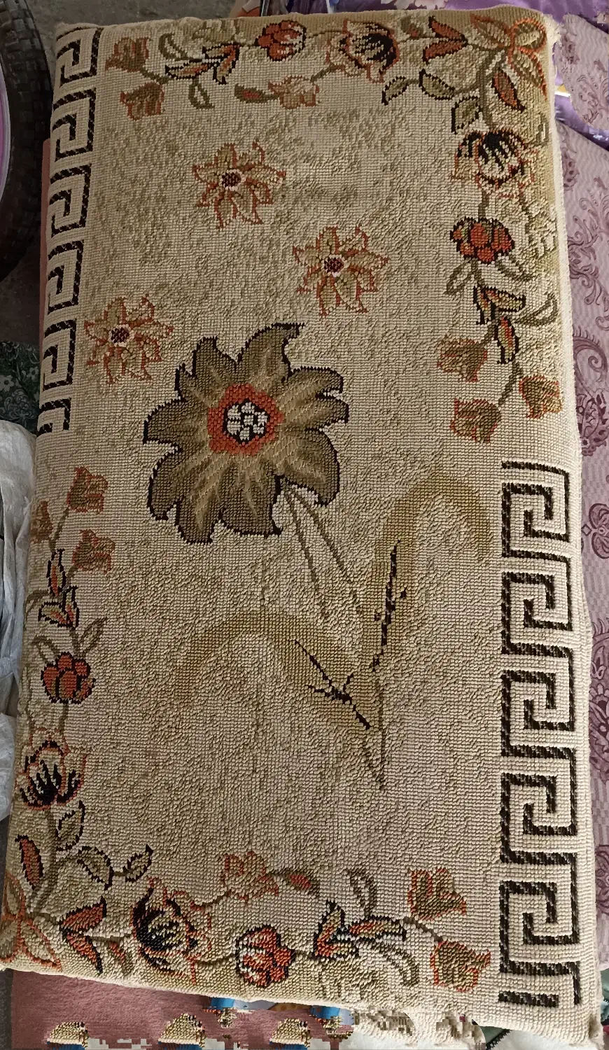 پشتی دوعدد نو|پشتی|ابهر, |دیوار