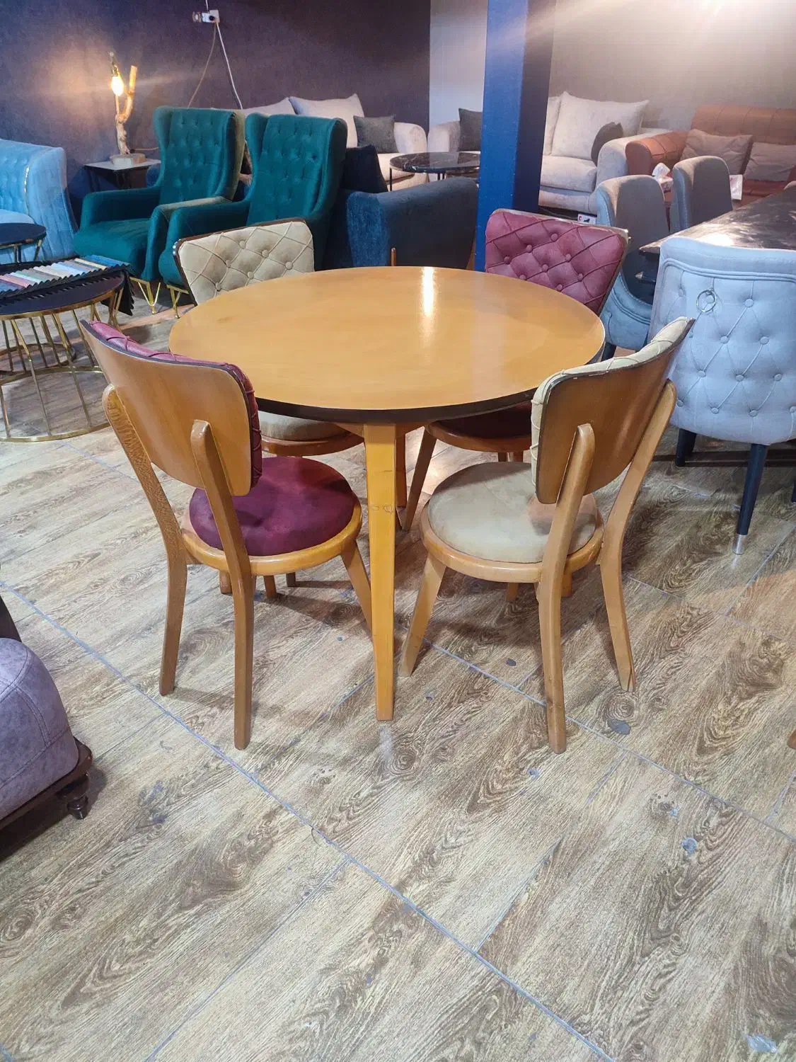 دو عدد میز ناهارخوری و مبل|میز و صندلی غذاخوری|بم, |دیوار