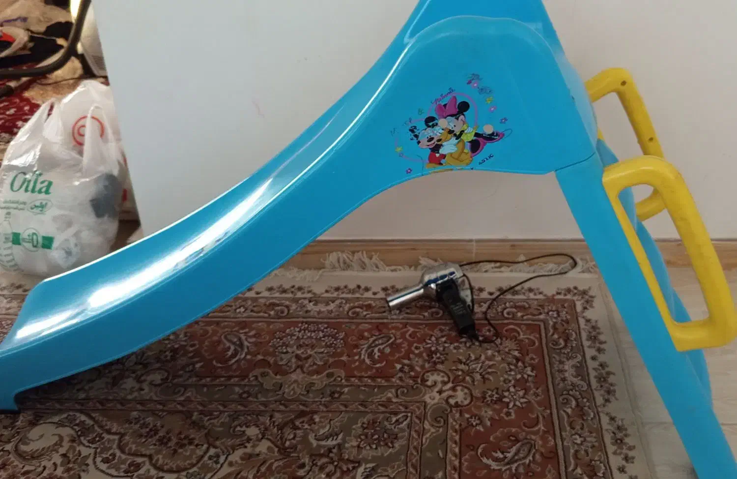 سرسره|اسباب‌‌بازی|بهار, |دیوار