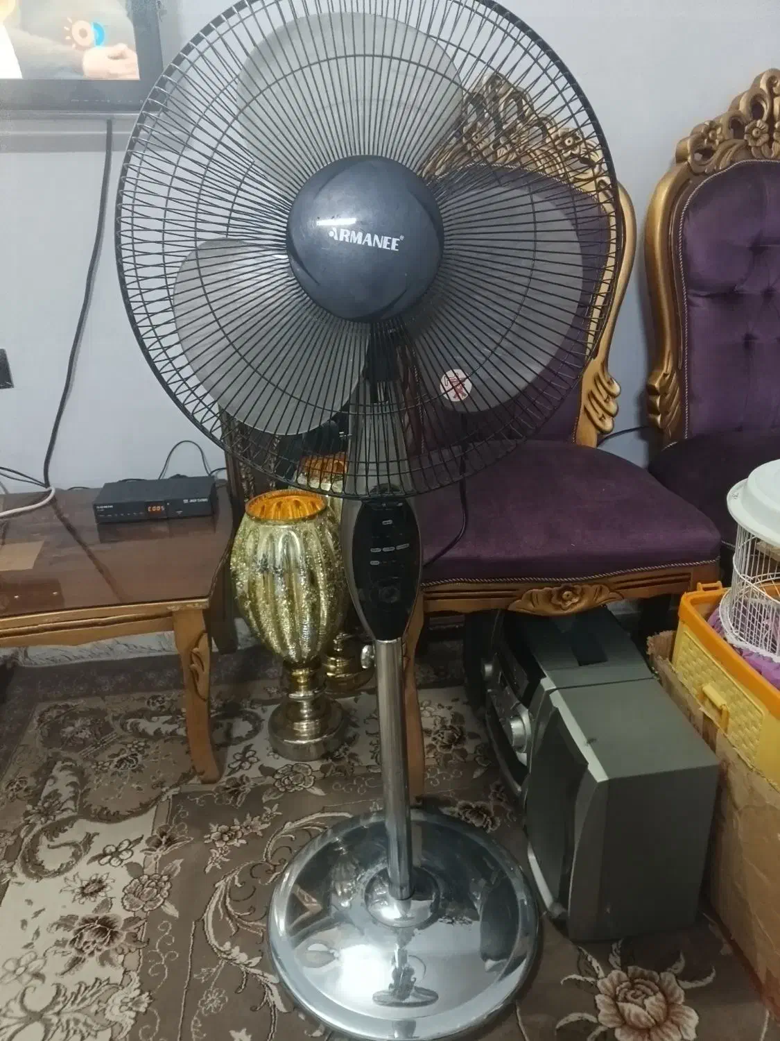 پنکه ایستاده|پنکه و تصفیهکنندهٔ هوا|مشهد, قائم|دیوار