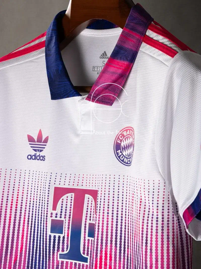 کیت  بایرمنیخ یقه دار|تجهیزات ورزشی|فاریاب, |دیوار