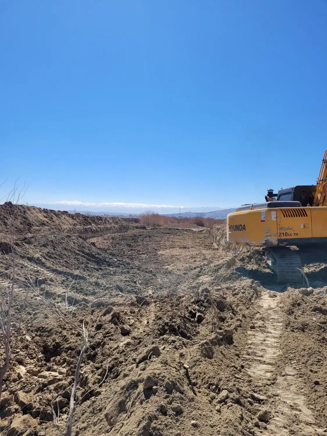 اجاره بیل مکانیکی زنجیری|خدمات حمل و نقل|بجنورد, |دیوار