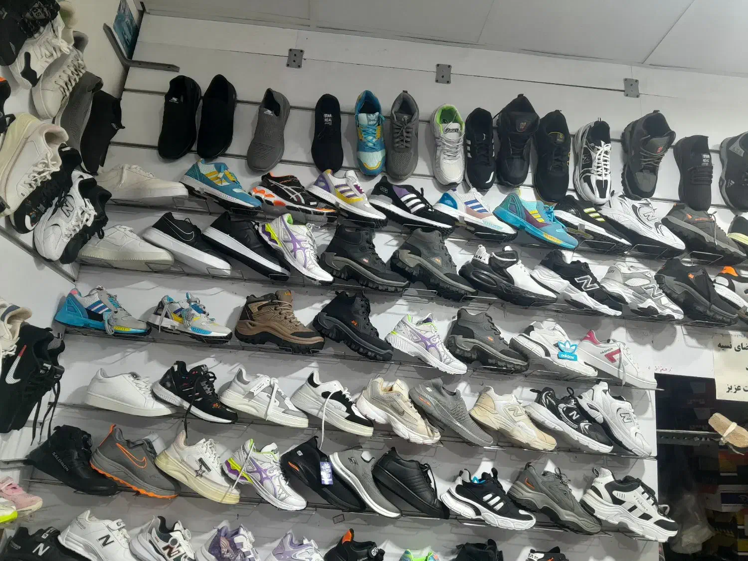 انواع کفشهای مردانه زنانه بچه گانه|کیف، کفش، کمربند|گرمسار, |دیوار