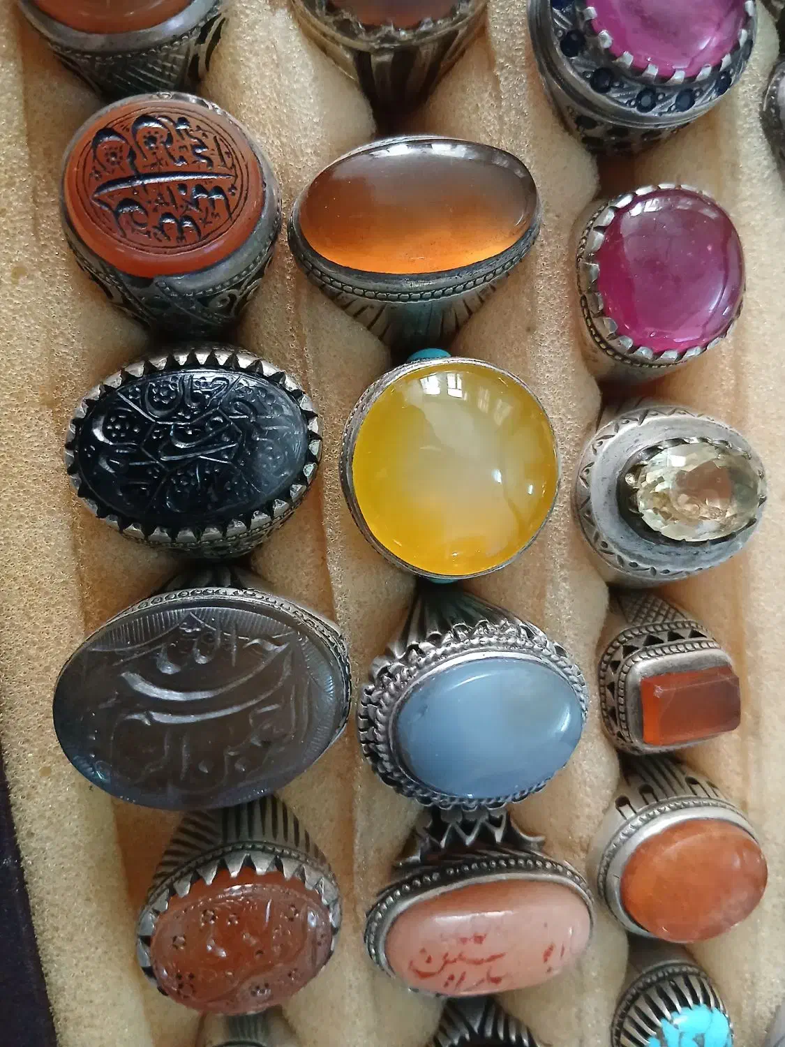 انگشترکلکسیونی(فاخر)عقیق گردنی شمایل قنبری قدیمی|جواهرات|قم, گلزار|دیوار