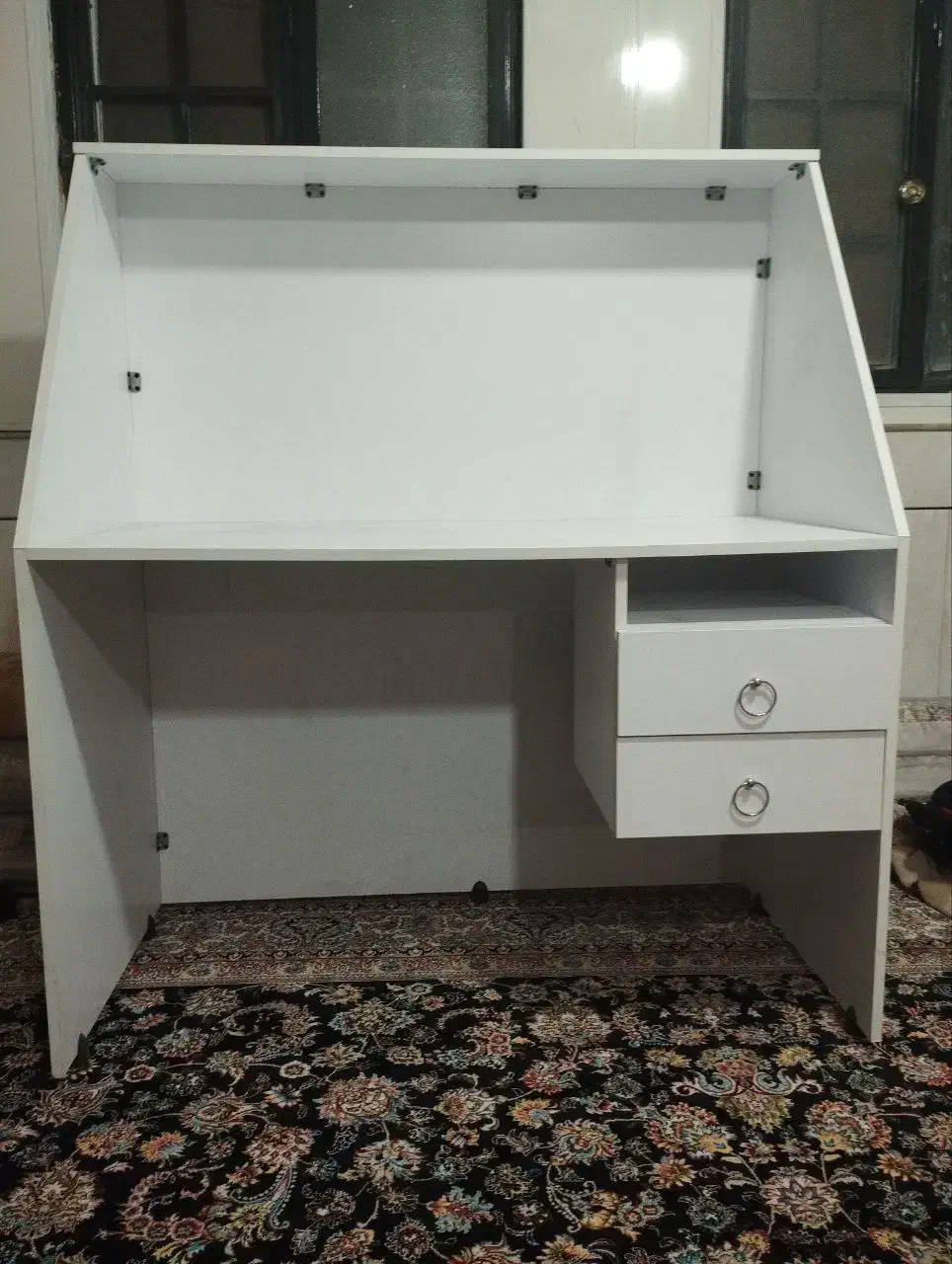 میز کانتر|دفتر کار|کاشان, کارگر|دیوار