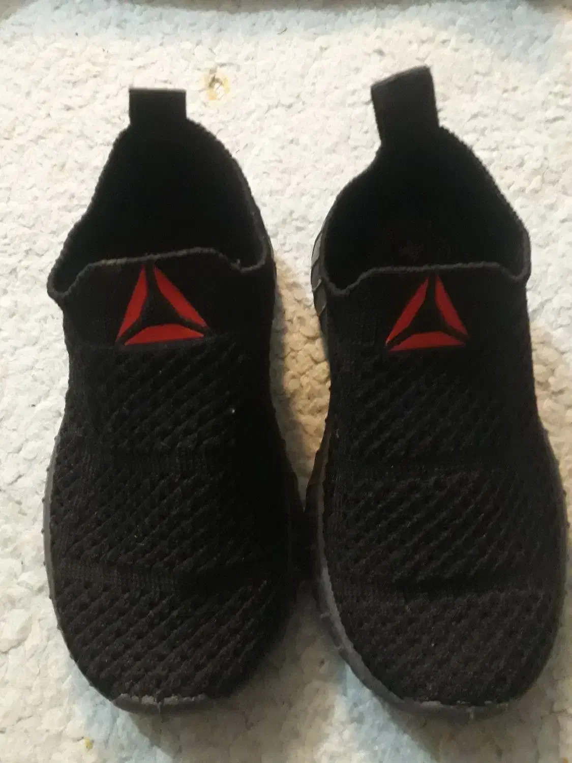 دو جفت کفش کودک سه ساله|کفش و لباس بچه|دامغان, |دیوار