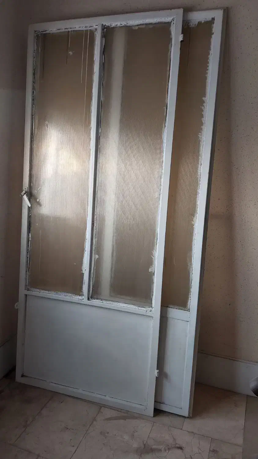 درب|مصالح و تجهیزات ساختمان|سیرجان, |دیوار