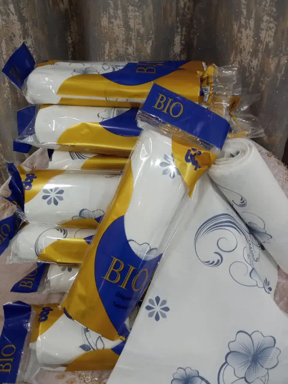 سفره نایلونی قیمت ویژه با کیفیت|سفره، حوله، دستمال آشپزخانه|اصفهان, جلوان|دیوار