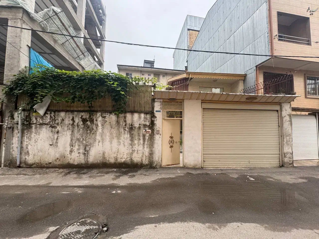 خانه ویلایی مناسب ساخت و ساز|فروش خانه و ویلا|رشت, آزادگان|دیوار