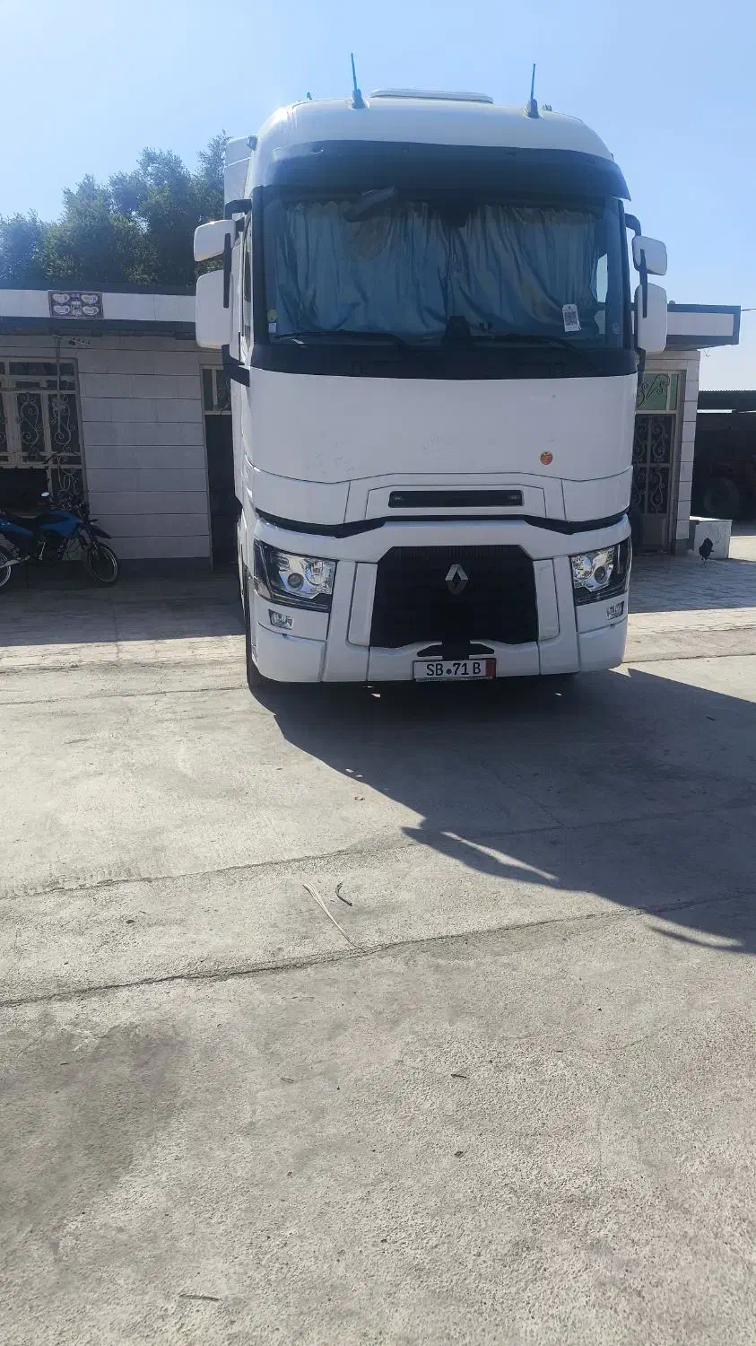 رنو ۵۲۰ مدل۲۰۲۰ اتاق های فول اینتارد کارکرد۴۲۰|خودرو سنگین|تهران, امیریه|دیوار