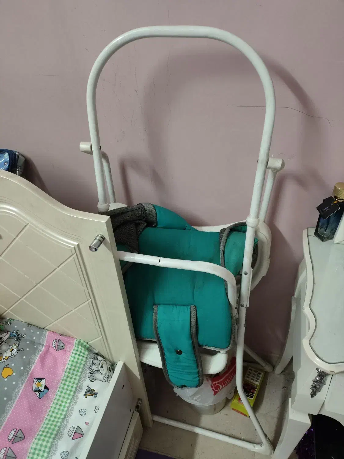 صندلی غذا دلیجان|تخت و صندلی بچه|تهران, فردوس|دیوار