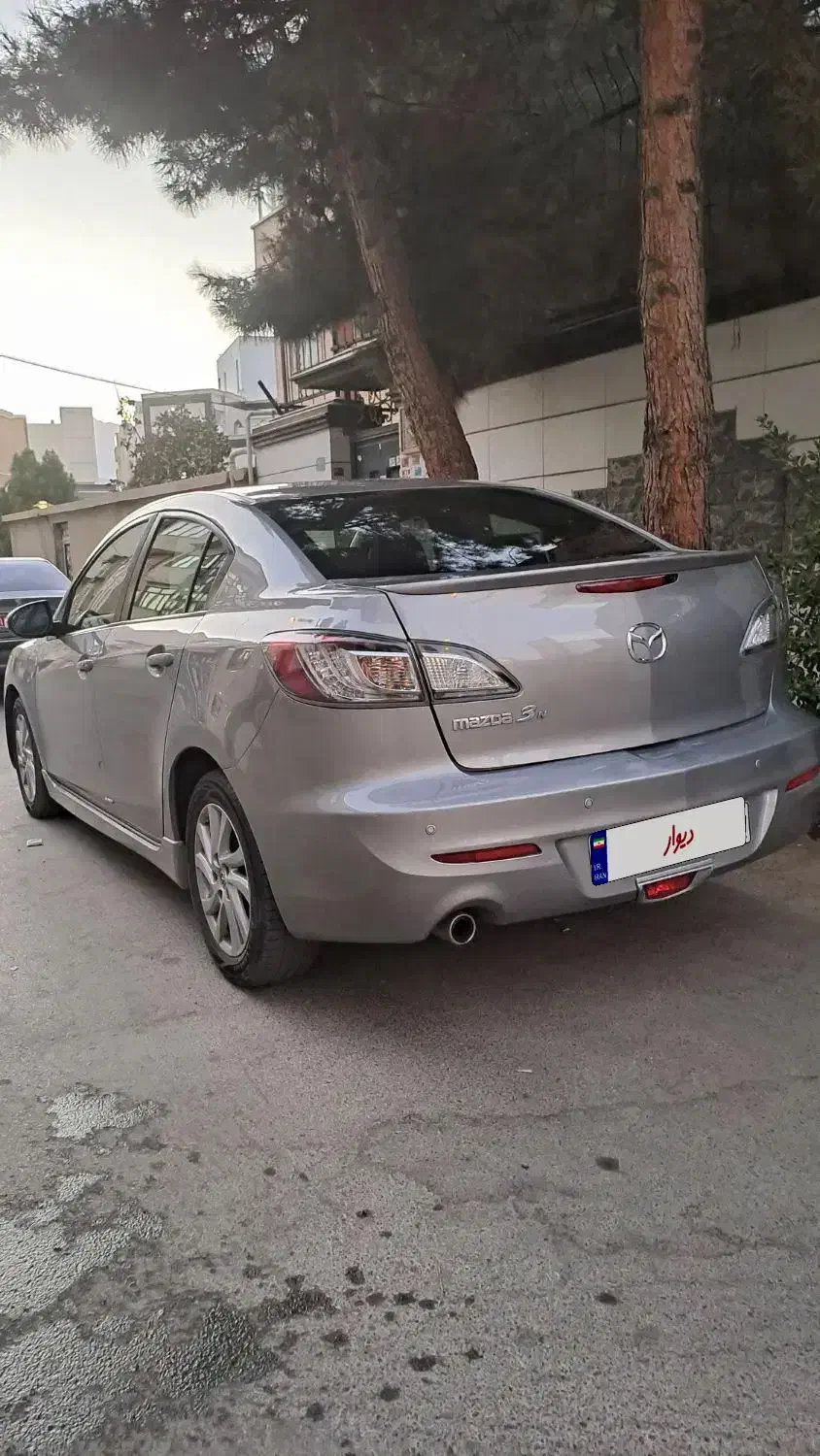 مزدا 3 مدل ۹۶ بدون مشابه درجه یک|خودرو سواری و وانت|همدان, |دیوار