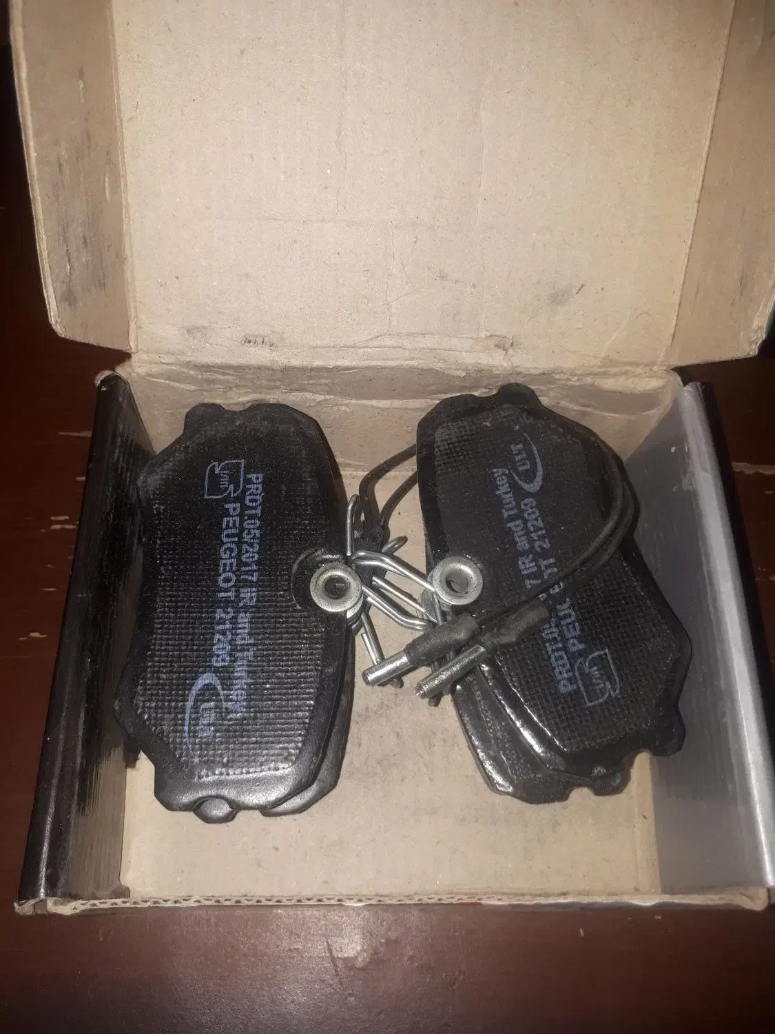 لنت جلو  ۴۰۵|قطعات یدکی و لوازم جانبی|مشهد, ولیعصر (شهرک غرب)|دیوار