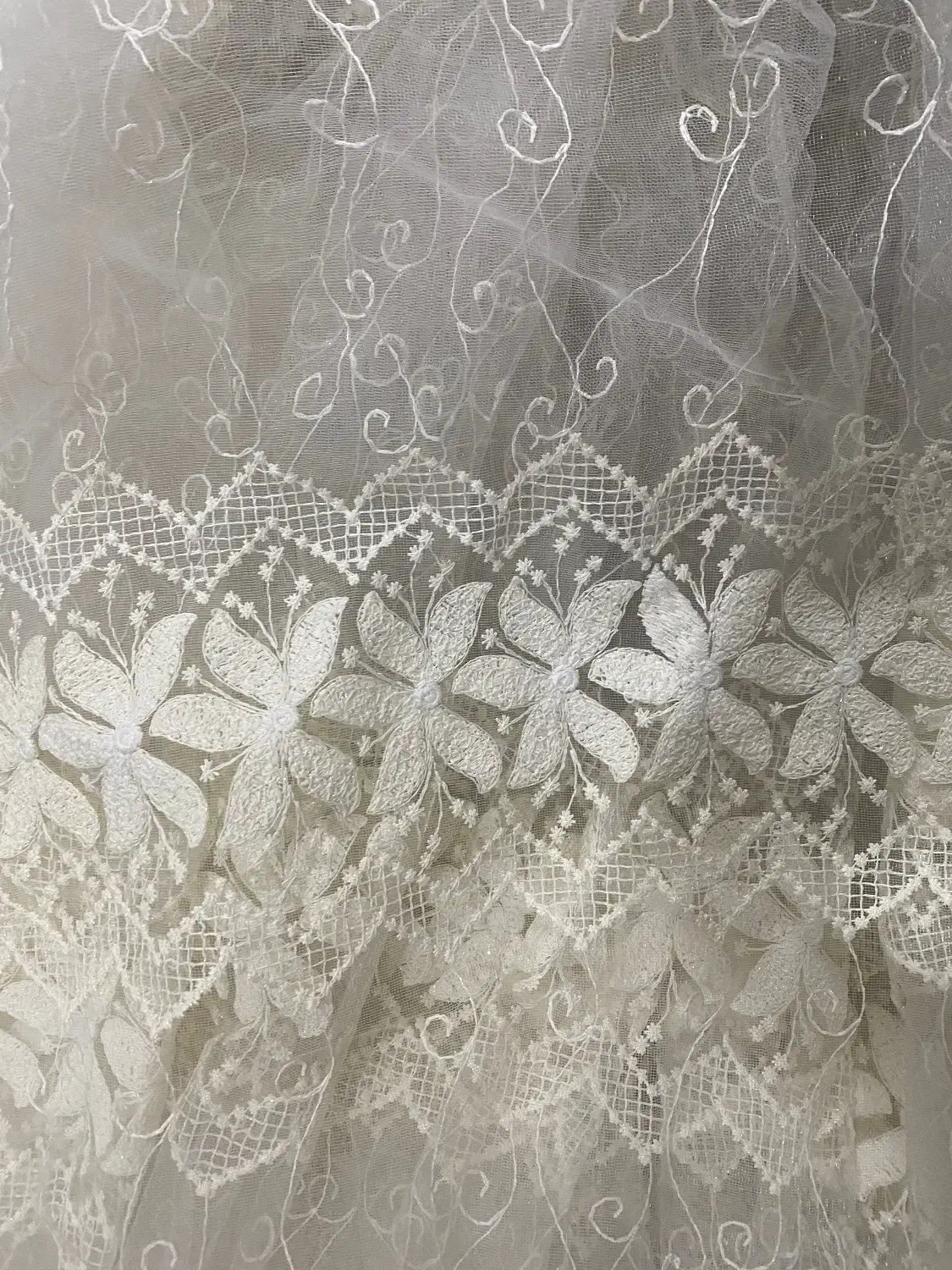 پرده ۶متری ترک|پرده، رانر، رومیزی|کرج, گلدشت|دیوار