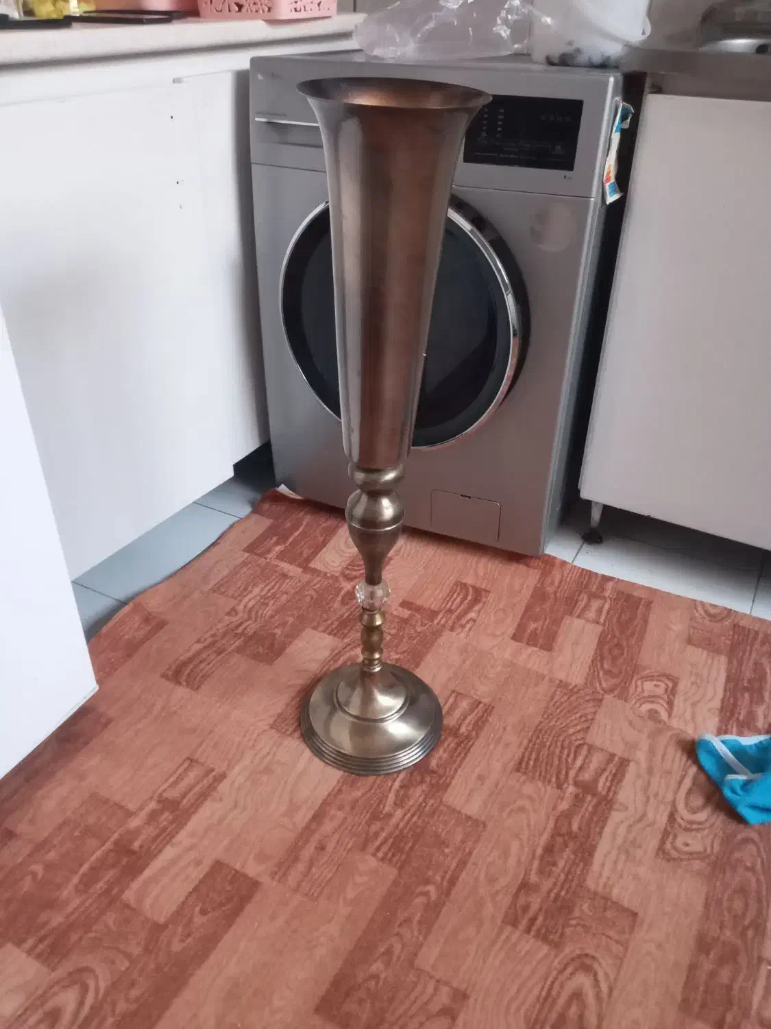 گلدان فلزی بلنددرحدنو|گل مصنوعی|تهران, شهرک شریفی|دیوار