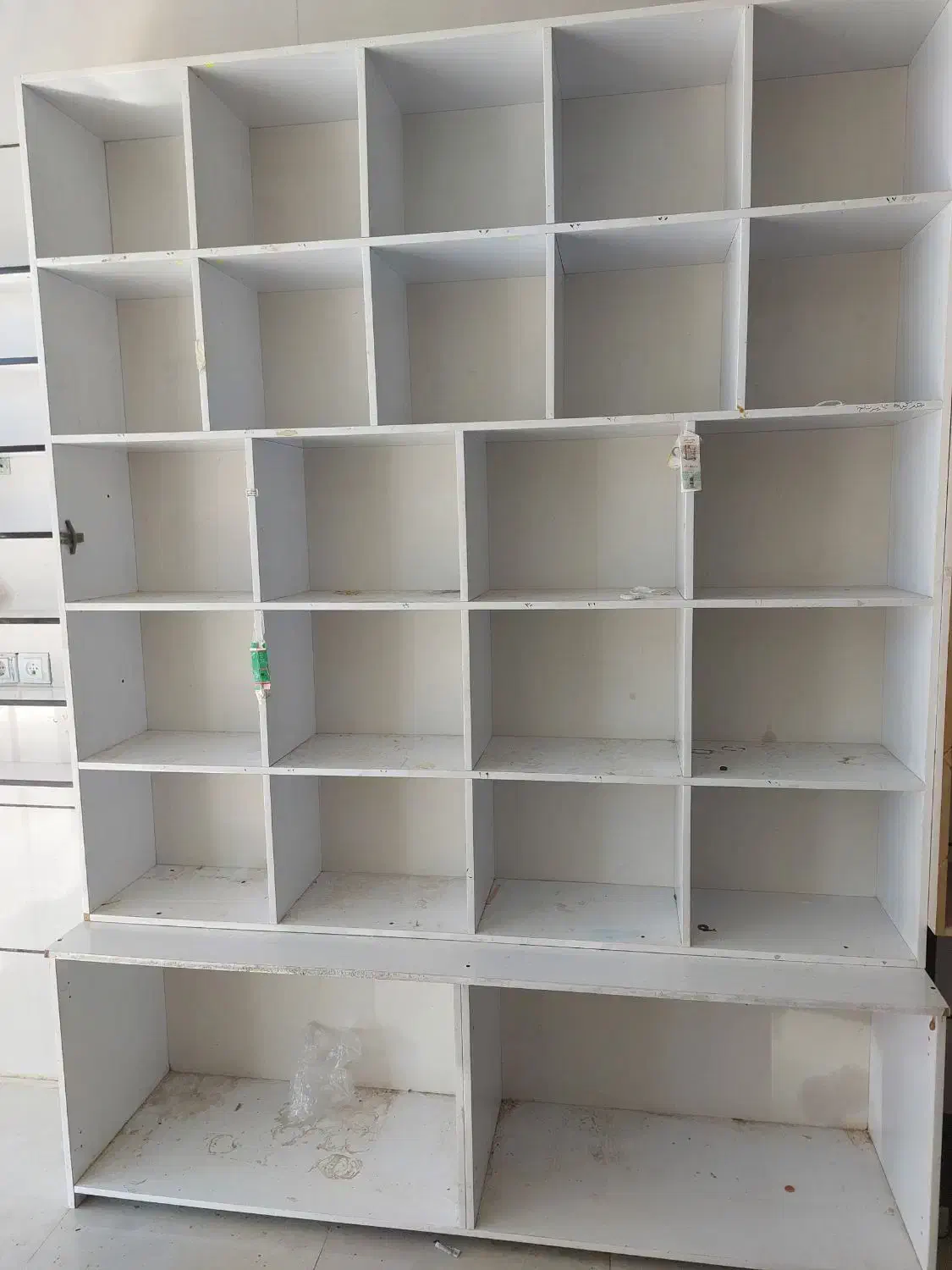 قفسه ام دی اف و میز|فروشگاه و مغازه|کاکی, |دیوار