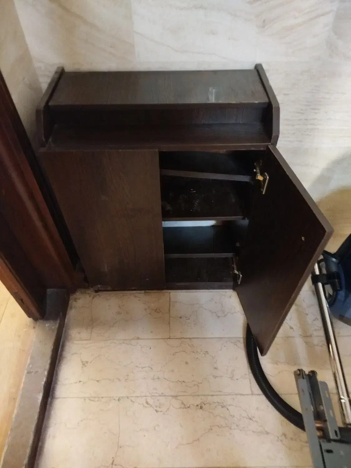 جاکفشی|جاکفشی، کمد، دراور|کیش, |دیوار