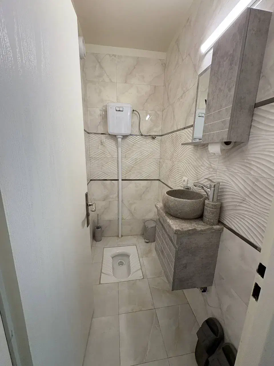 ۴۰متر/طبقه1باپارکینگ/۱۲فروردین/فول بازسازی|فروش آپارتمان|تهران, آذربایجان|دیوار